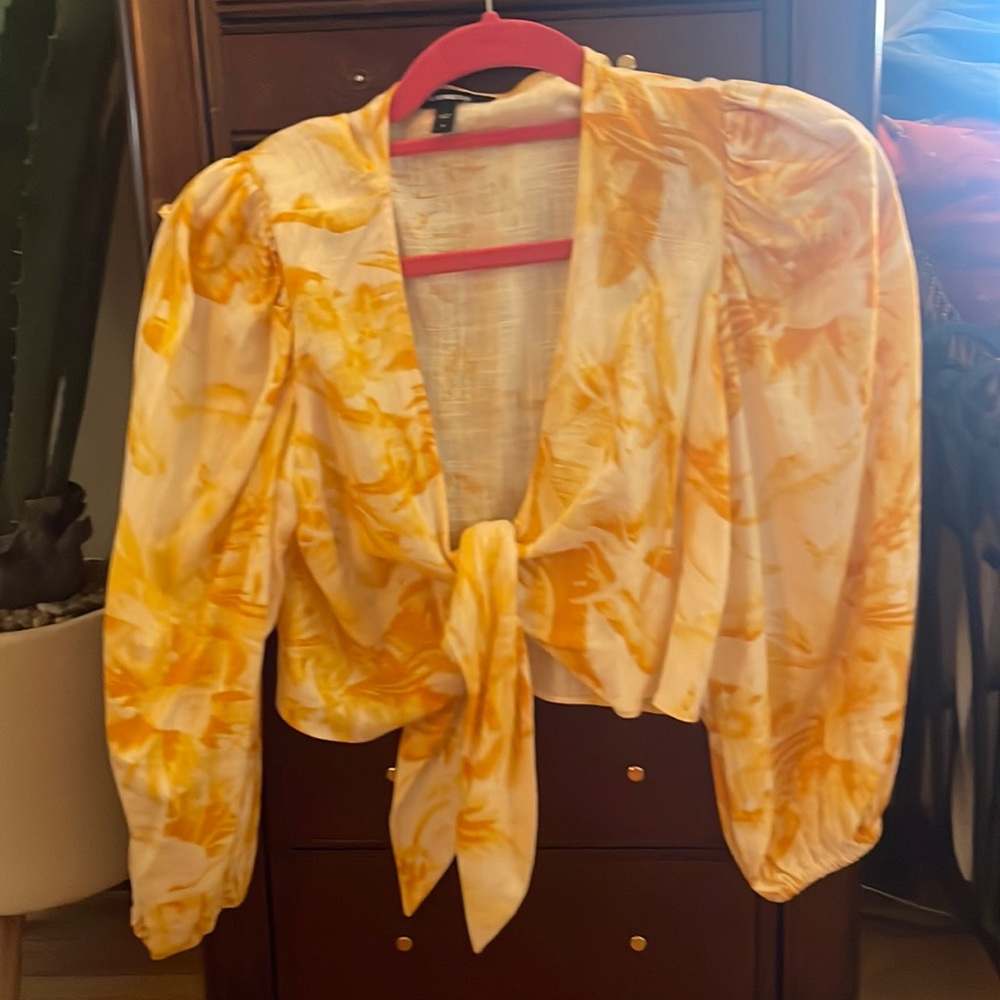 Tiè front cropped top